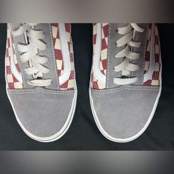 Vans Shoes - Checker White & Red with Grey - Women’s Size 6.5 & Men’s Size 5 - Picture 4 of 11